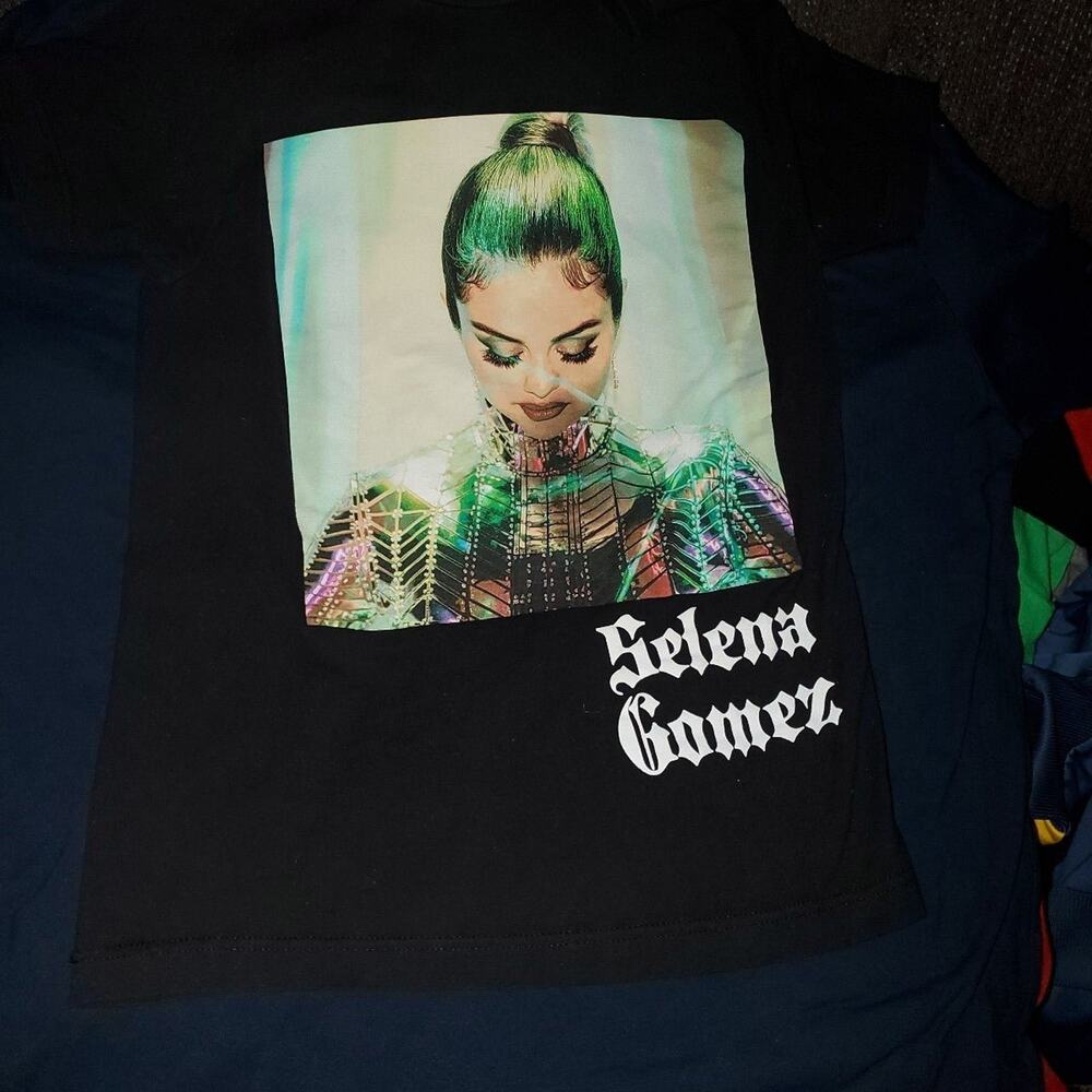 Selena Gomez Tshirt
